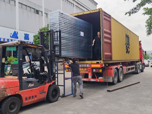 FORTRAN Machinery spedisce un altro trasportatore a rulli non motorizzato in Vietnam